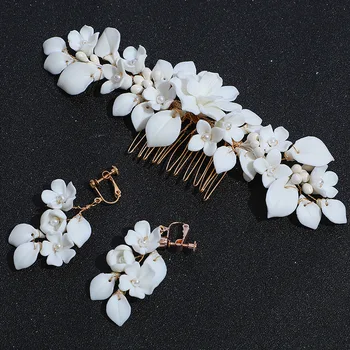 Altın Rengi Lüks El Yapımı Gelin Saç Tarak Küpe seti Beyaz Seramik Çiçek İnci Kadın saç aksesuarları Balo Seyahat Giyim Hediye - Görüntü 2  