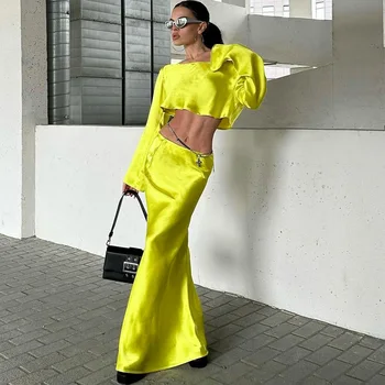 Amazon kadın 2023 Yaz Yeni Ürün Moda Mizaç Slim Fit Açık Göbek Üst Slim Fit Yarım Etek Seti Toptan - Görüntü 2  